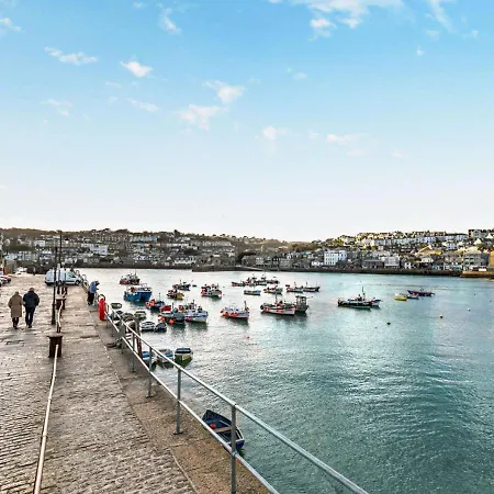 Summer Breeze - St Ives
