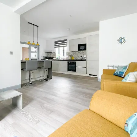 Apartment Summer Breeze -